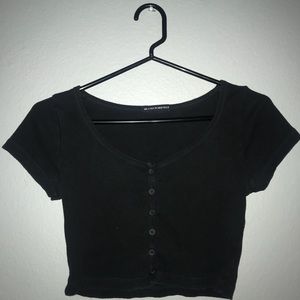 BRANDY MELVILLE BLACK CROP TOP